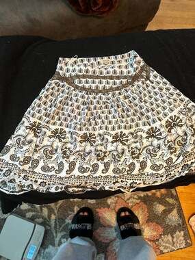 Magic skirt size medium